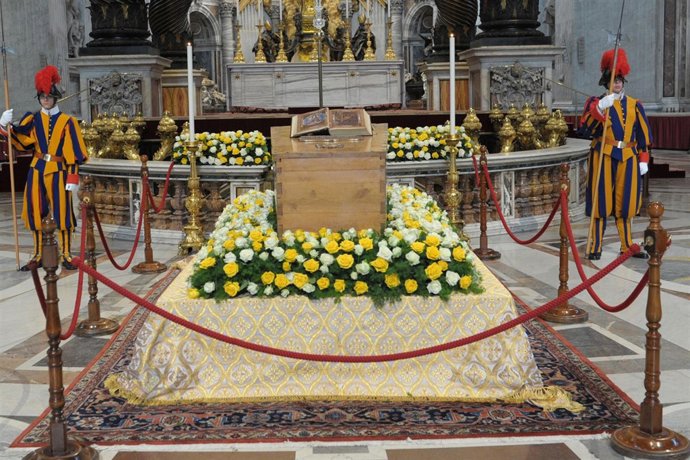 Féretro De Juan Pablo II