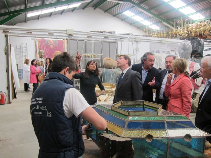 Page En La Escuela Taller