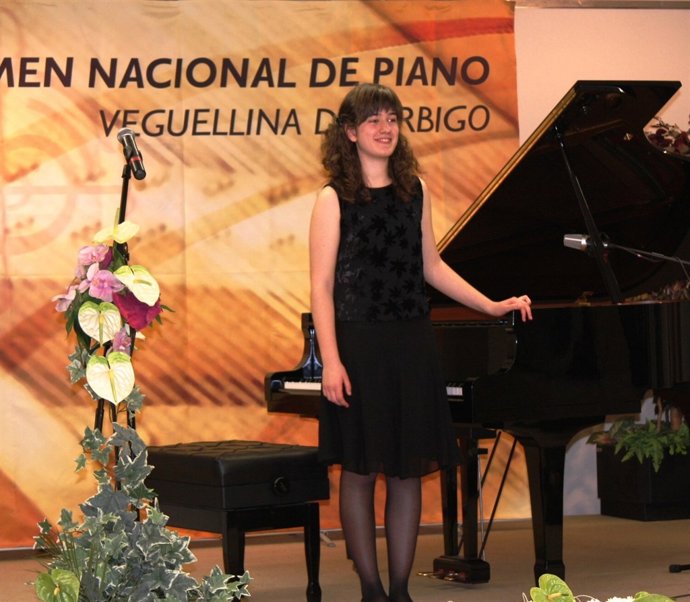 La Ganadora Del Certamen Del Pasado Año