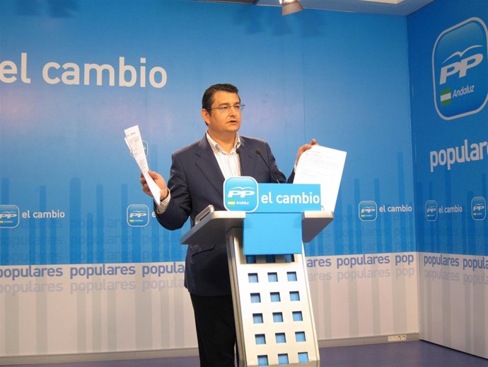 El Secretario General Del PP-A, Antonio Sanz, Hoy En Rueda De Prensa