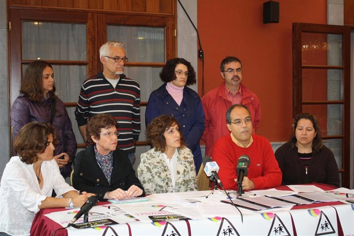 RUEDA DE PRENSA Quejas Y Peticiones Ante Europa