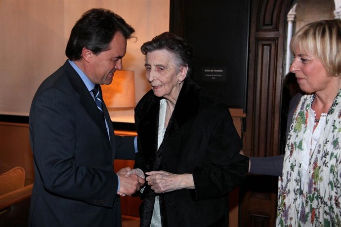 Mas Homenajea A Joan Triadú