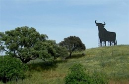 Toro De Osborne En Santa Elena (Jaén)
