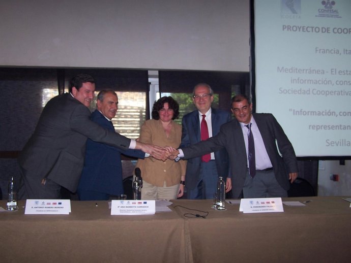 Firma Del Convenio Entre Confesal, Coceta Y Legacoop Servizi.