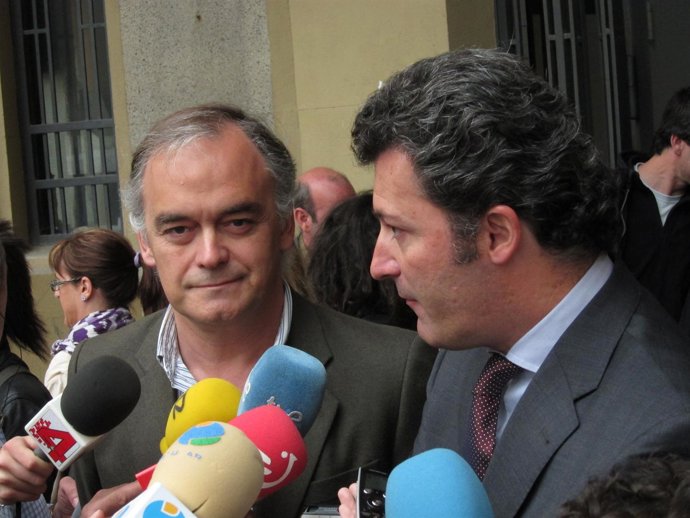 González Pons Y Cervera En Pamplona.