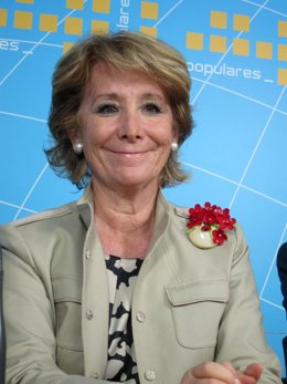  Esperanza Aguirre En La Sede Del PP De Salamanca