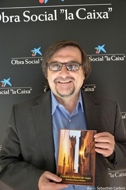 NOTA Y FOTO LIBRO PACO TORRES FERIA DEL LIBRO Y PREVISIONES