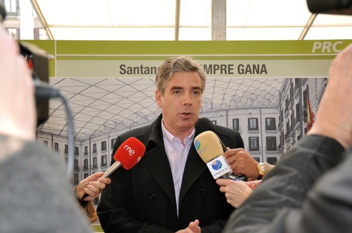 El candidato regionalista a la Alcaldía de Santander, José María Fuentes-Pila