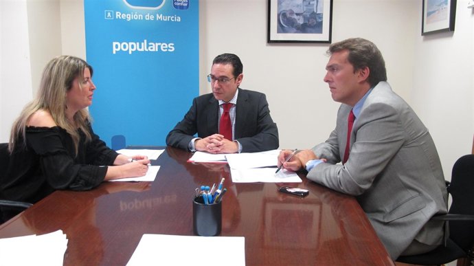 Reunión Del PP Con La Coordinadora De Upta-Murcia