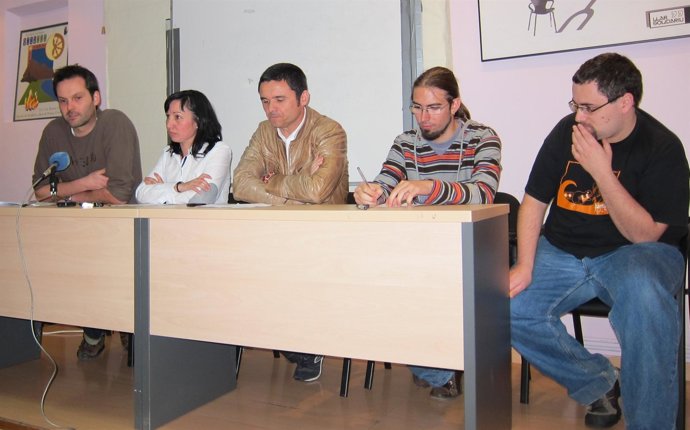 Inicio De La Rueda De Prensa.