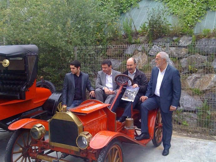 Salon Vehiculo Clasico De Ficoba