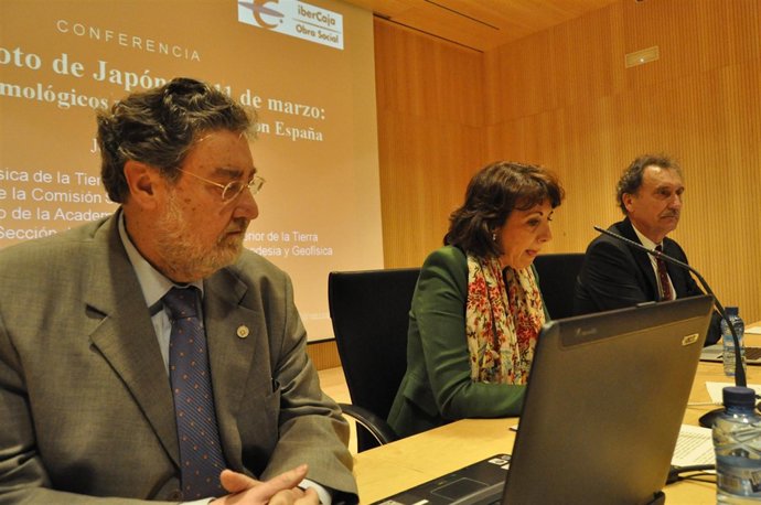 El Catedrático De Física De La UZ, José Ignacio Badal.