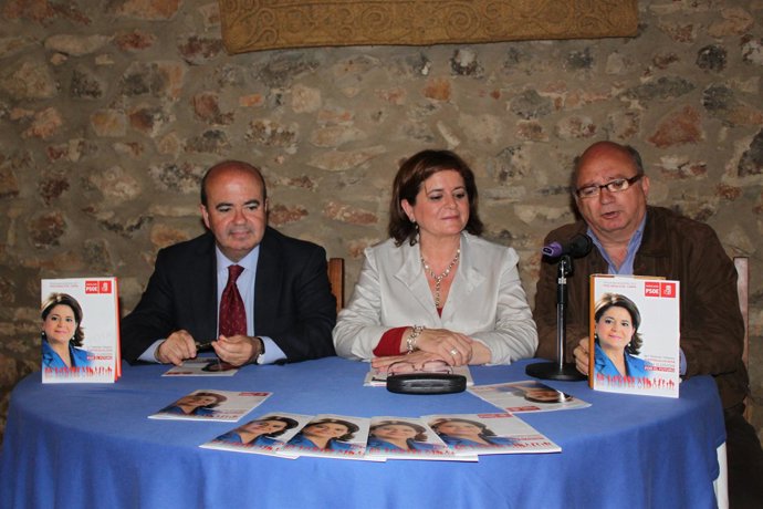 Zarrías Con La Candidata De Cabra.