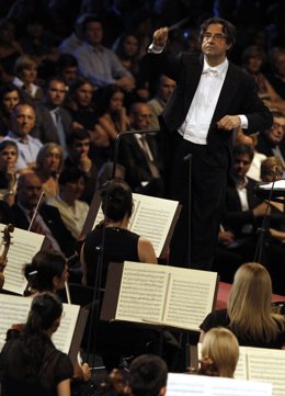 El Director De Orquesta Riccardo Muti