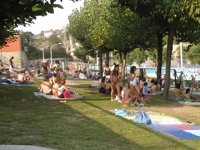OSTA critica que el equipo de gobierno recorta en una semana la temporada de piscinas municipales