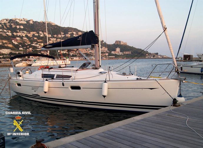 Velero Incautado En La Operación Ruro