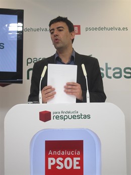 El Portavoz De Grupo Socialista En El Parlamento Andaluz, Mario Jiménez