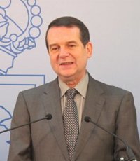 Caballero ve el recurso de la Xunta contra el decreto de cajas como un "obstáculo muy serio para la salvación de NCG"