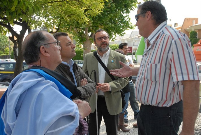 Un Momento Del Encuentro Entre Tejada Y Cobos Con Trabajadores De Locsa
