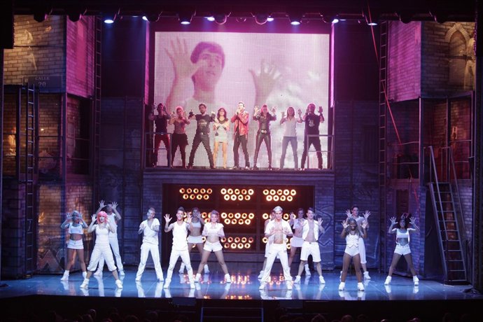 'Hoy no me puedo levantar', en el escenario