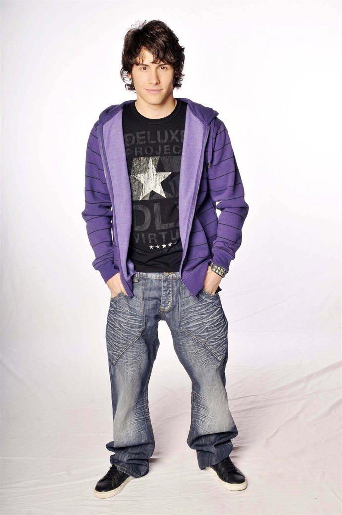 El Actor Alex Hernández De 'Física O Química'