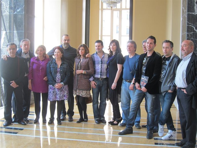 Equipo De La Zarzuela 'La Del Manojo De Rosas'