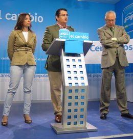 Patricia Navarro, Antonio Sanz Y Jaime Raynaud, Hoy En Rueda De Prensa