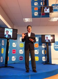 Soria(PP) no da más relevancia al sondeo que a otra encuesta y mantiene su apuesta por ser primera fuerza