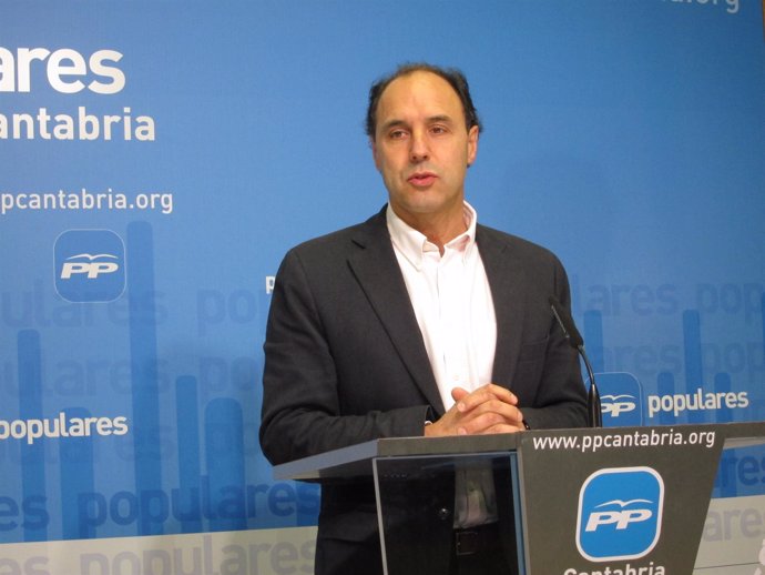 El Presidente Y Candidato Regional Del PP, Ignacio Diego