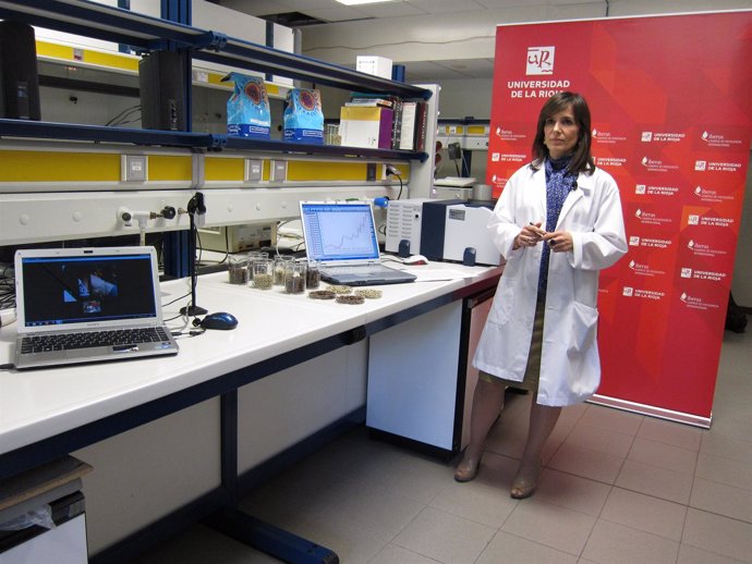 Consuelo Pizarro, Doctora En Química De La UR Presenta El Proyecto