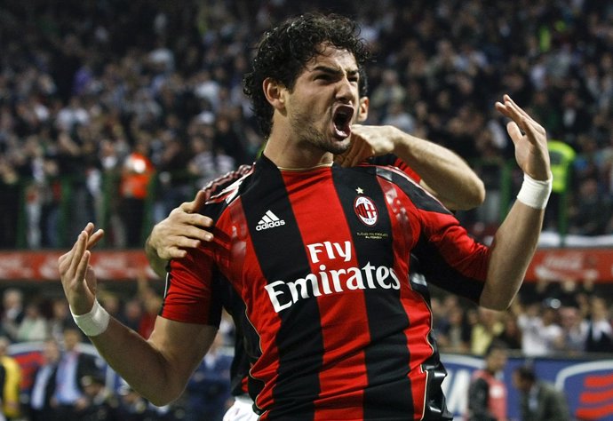 El Milan vence al inter