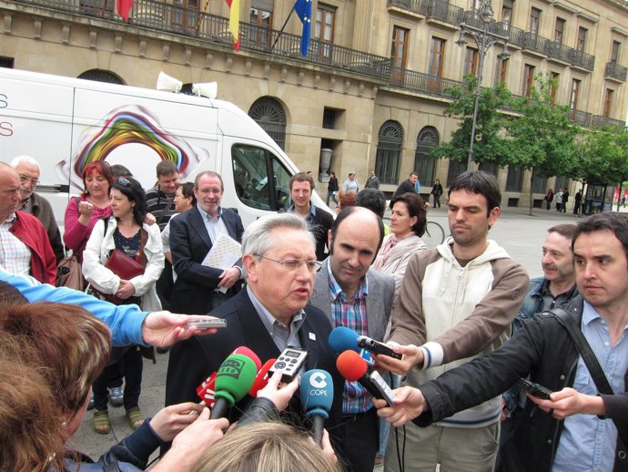 Los Candidatos De Nabai Patxi Zabaleta Y Manu Ayerdi.