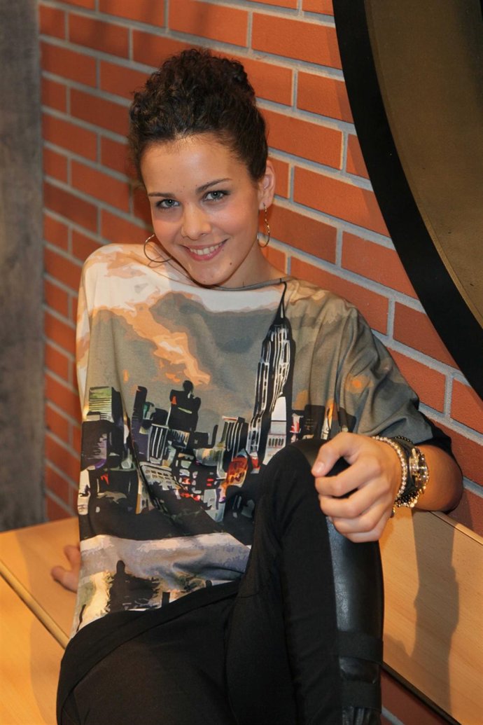 La Actriz Sandra Blázquez De La Serie 'Física O Química'