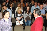 Cascos deposita ante notario su programa electoral