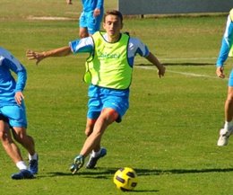 El Jugador Del Recreativo Matamala, Durante Un Entrenamiento