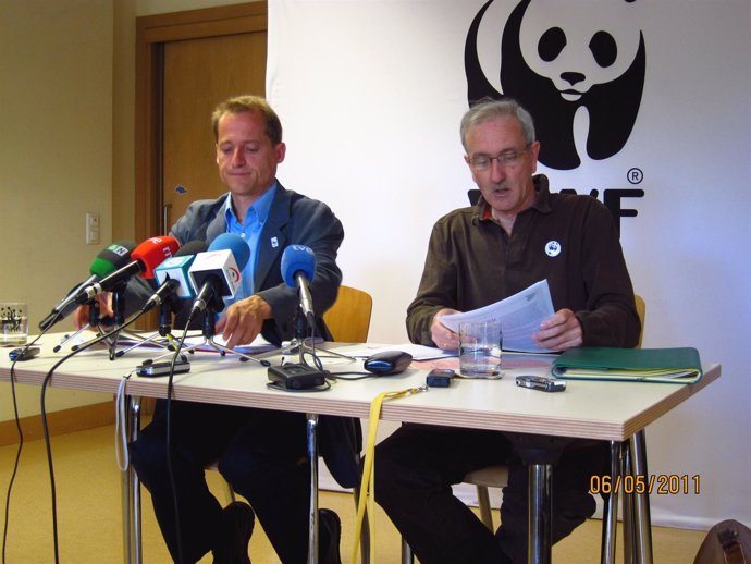Representantes De Biodiversidad De WWF, Luis Suárez, Y Carlos Cano. 
