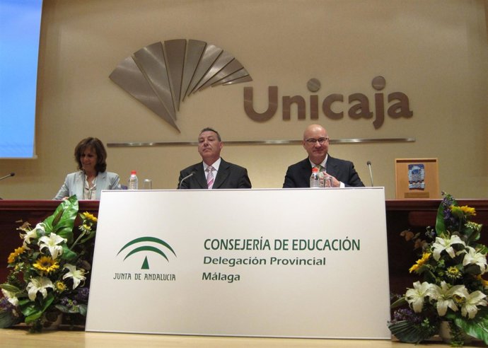 El consejero de Educación, Francisco Álvarez de la Chica, en Málaga