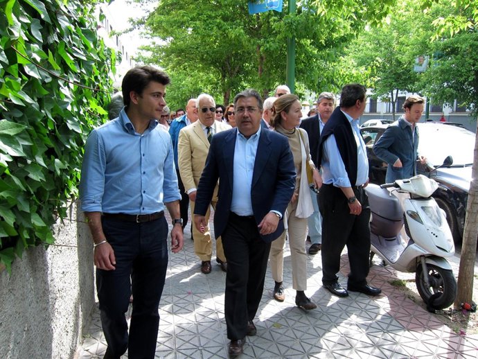 Visita De Juan Ignacio Zoido (PP) A Reina Mercedes