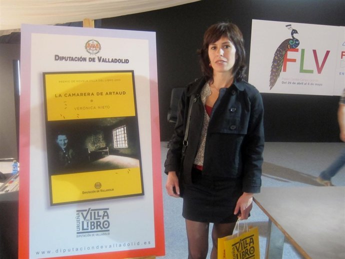 La Autora Del Libro, Veronica Nieto