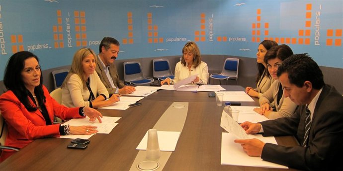 La Consellera De Cultura, Trini Miró, Se Reúne Con Diputados Nacionales Del PP