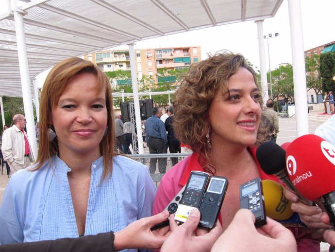 Leire Pajín Y Elena Martín En Alicante