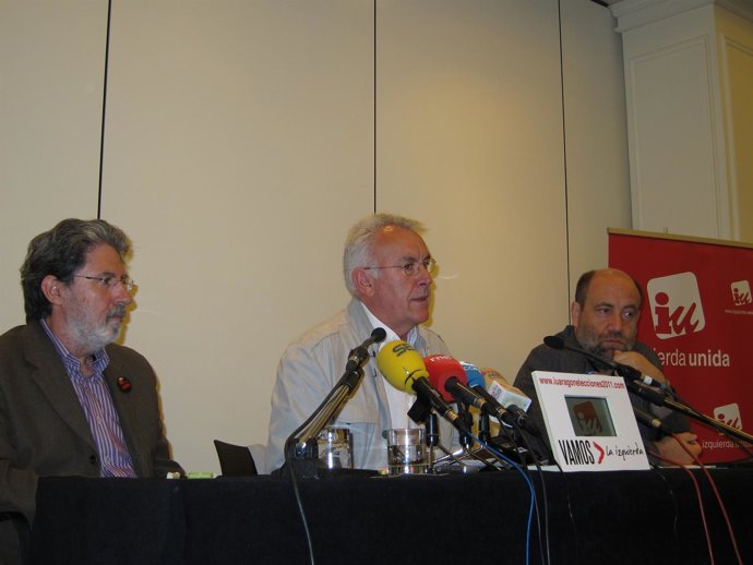 Barrena, Lara Y Alonso En La Rueda De Prensa En Zaragoza