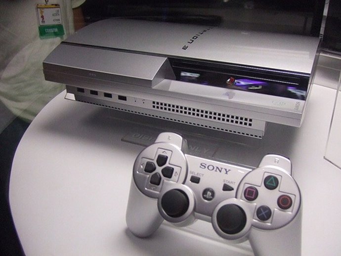 Playstation Plata Por Farbfilm CC Flickr 