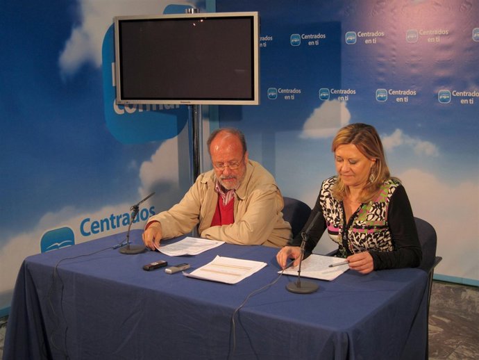 Francisco Javier León De La Riva Y Pilar Del Olmo