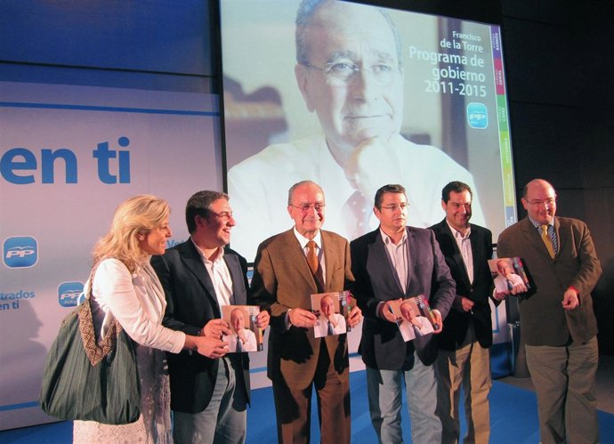 De La Torre Presenta Su Programa Con El Apoyo De Sanz