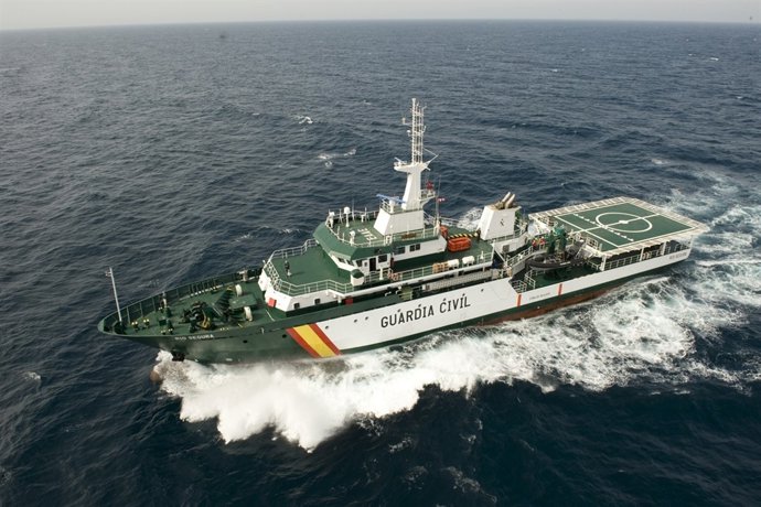 Embarcación De La Guardia Civil