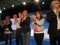 Cospedal denuncia que la juventud es el grupo social "más castigado" 