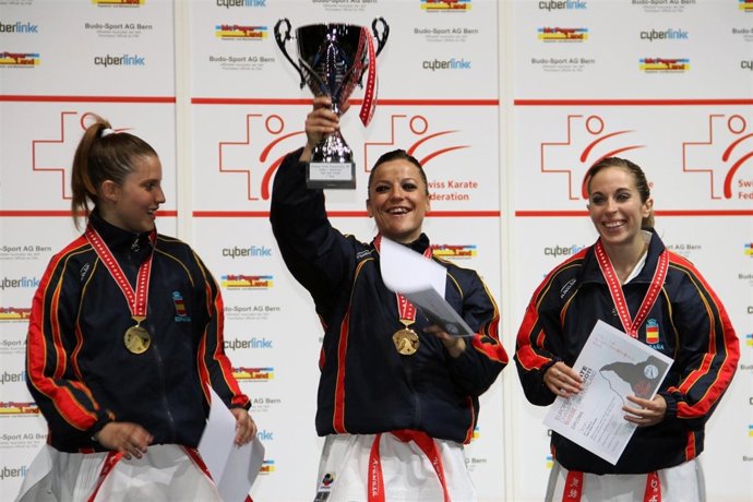 Equipo De Kárate Español Femenino