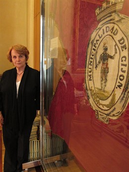 La Alcaldesa De Gijón, Paz  Fernández Felguerso