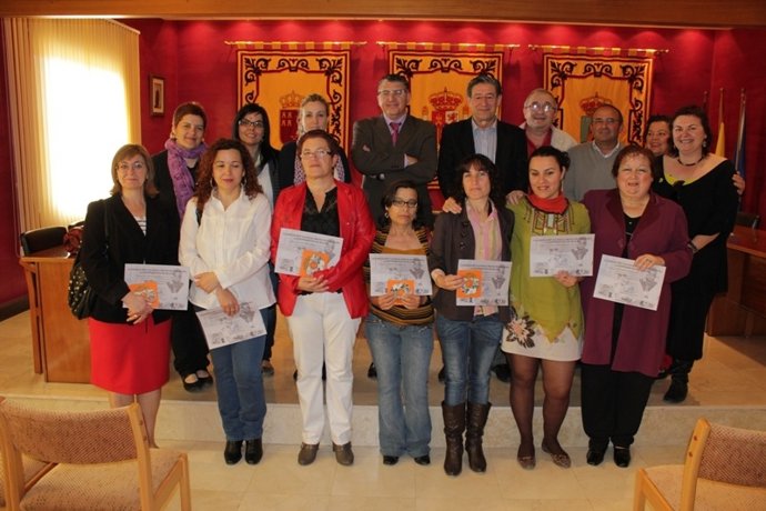 Clausura Del Taller De Costura En Bullas